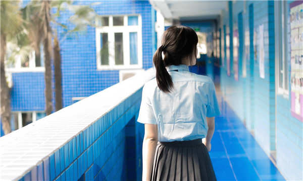 嘉黎如何找到一个可以帮助我生孩子的女人？